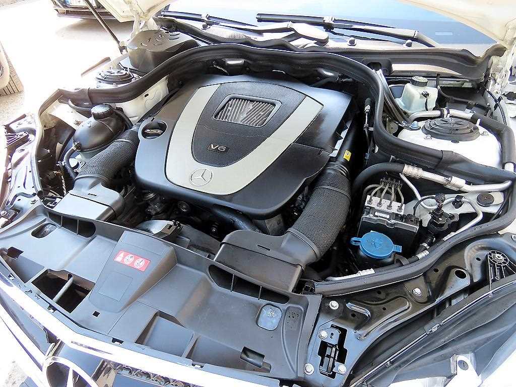 Mercedes Benz E class 2010 Blanco - Importación desde Corea - HF Imports Iquique - Foto 19