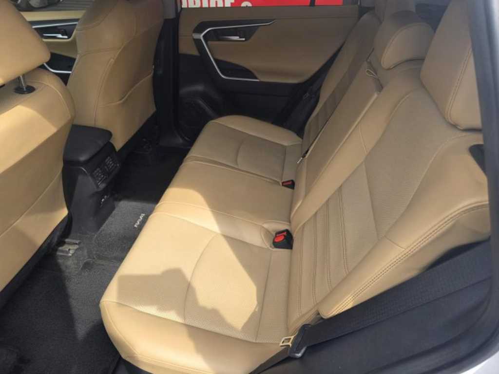Toyota RAV4 - Vista 9