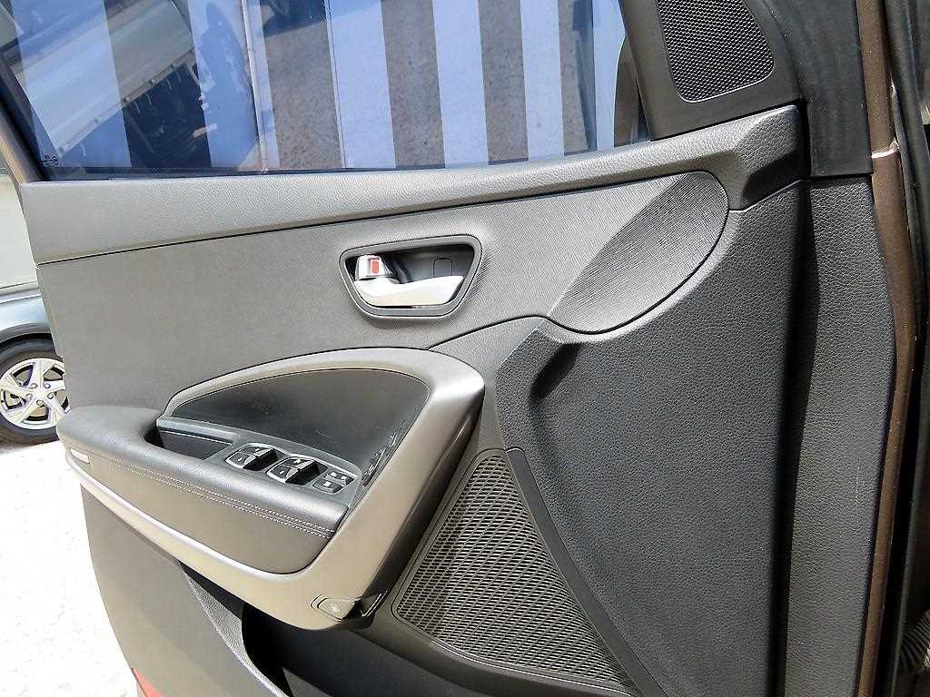 HYUNDAI Santa Fe - Vista 11