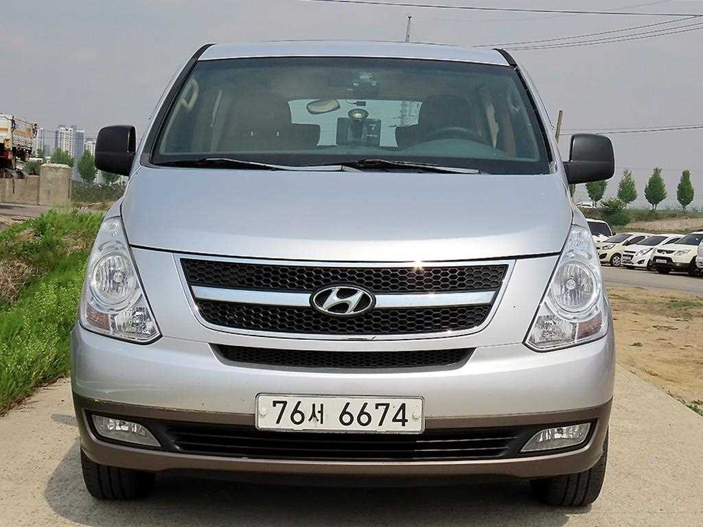 HYUNDAI Starex 2008 - Importación desde Corea - HF Imports Iquique - Foto 1