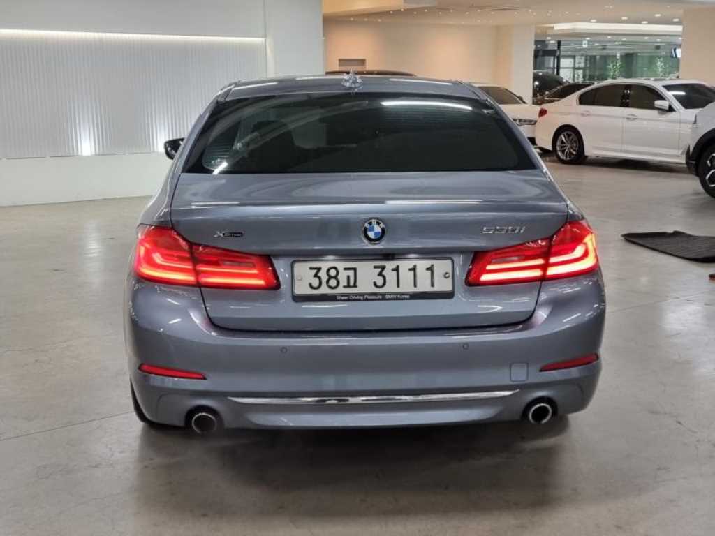 BMW 5 Series - Vista 4