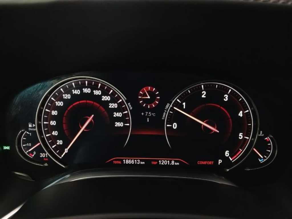 BMW 7 Series - Vista 9