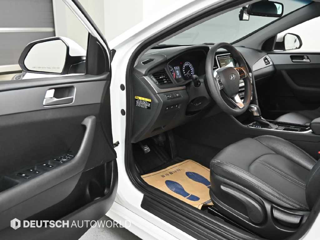 HYUNDAI Sonata - Vista 11
