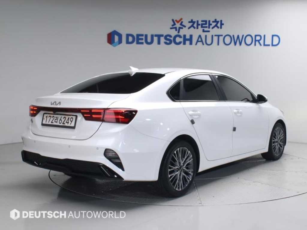KIA K3 - Vista 2