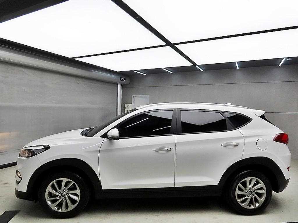 HYUNDAI Tucson - Vista 4
