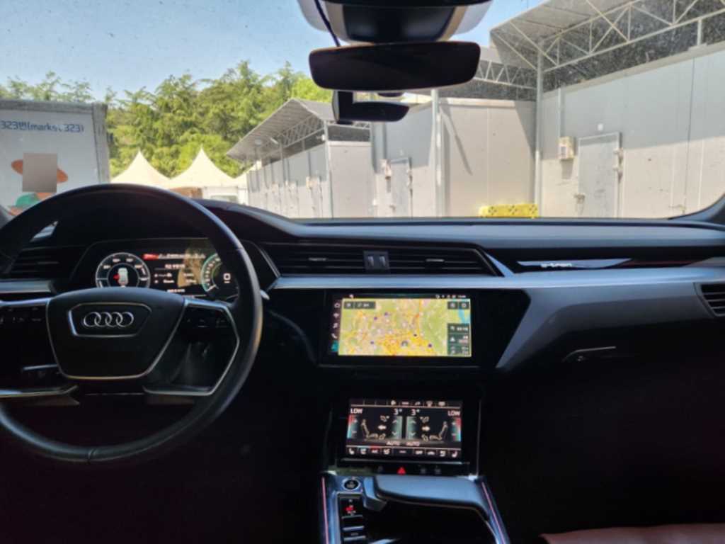 Audi e-Tron - Vista 7