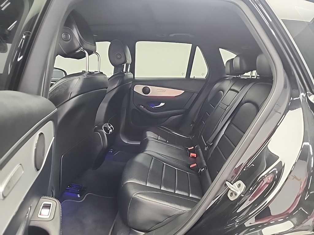 Mercedes Benz GLC Class - Vista 12