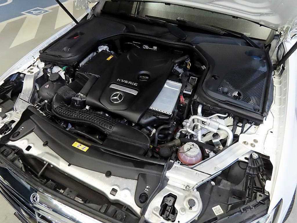 Mercedes Benz E class 2019 Blanco - Importación desde Corea - HF Imports Iquique - Foto 18