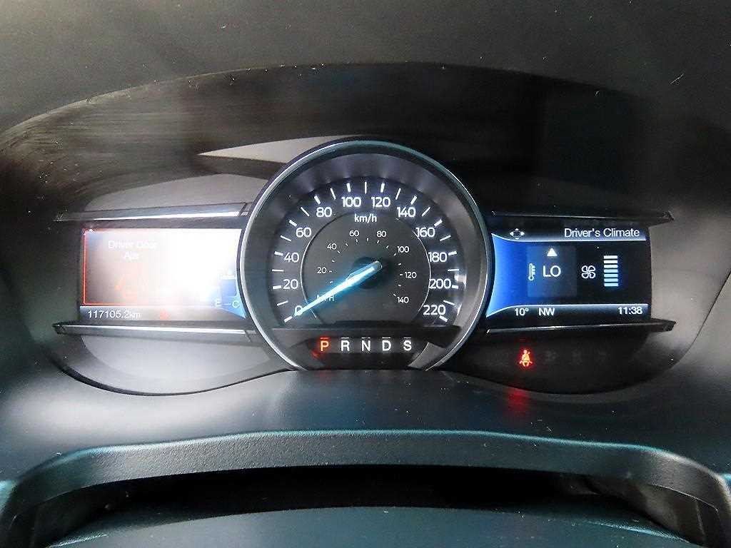Ford Explorer - Vista 9