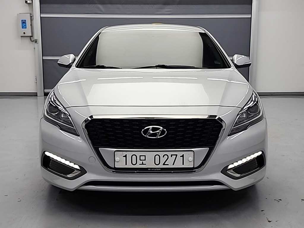 HYUNDAI Sonata - Vista 2