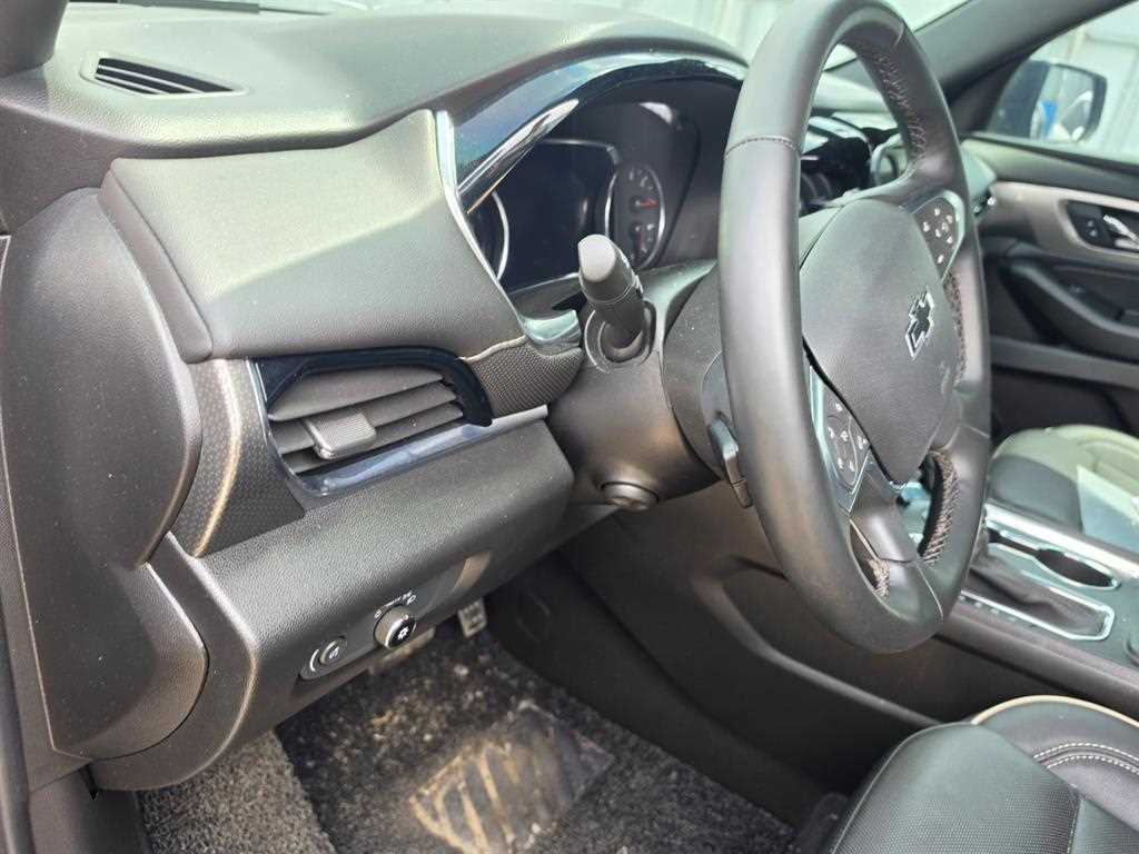 Chevrolet Travers - Vista 7