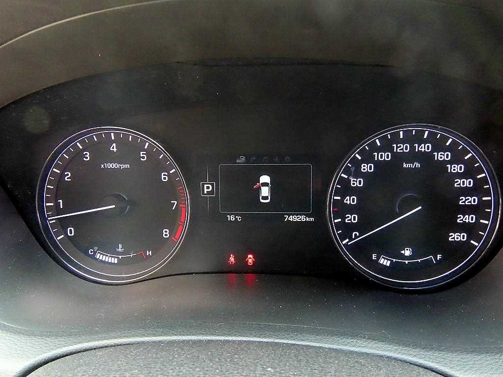 HYUNDAI Genesis - Vista 9
