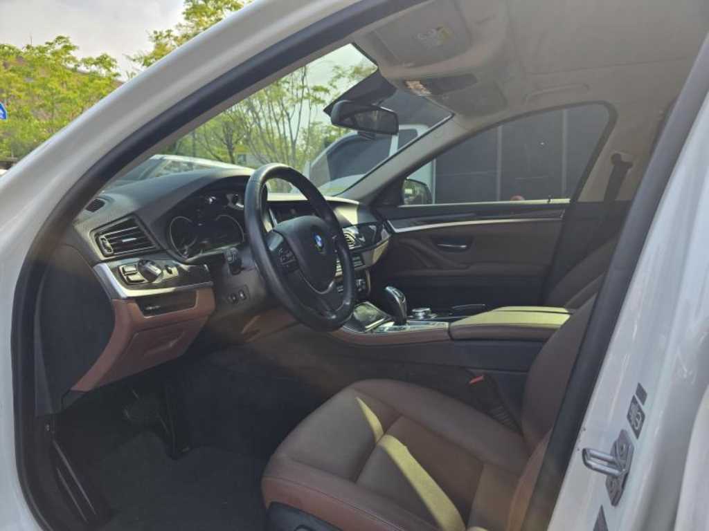 BMW 5 Series - Vista 10