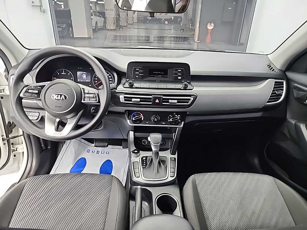 KIA Seltos - Vista 7