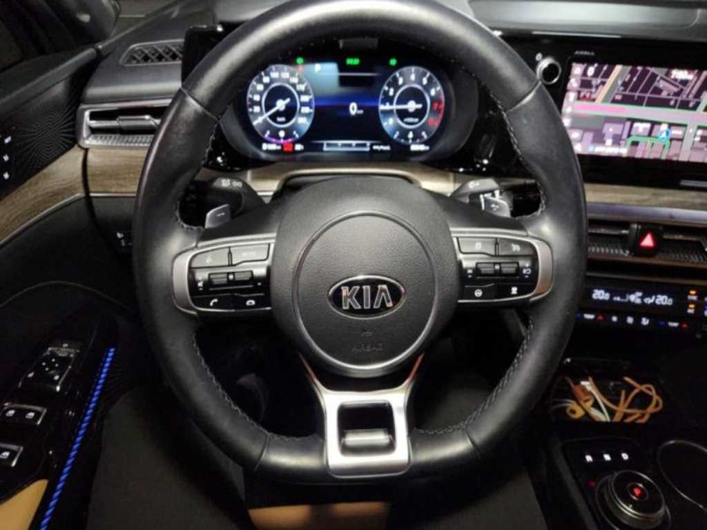 KIA K5 - Vista 7
