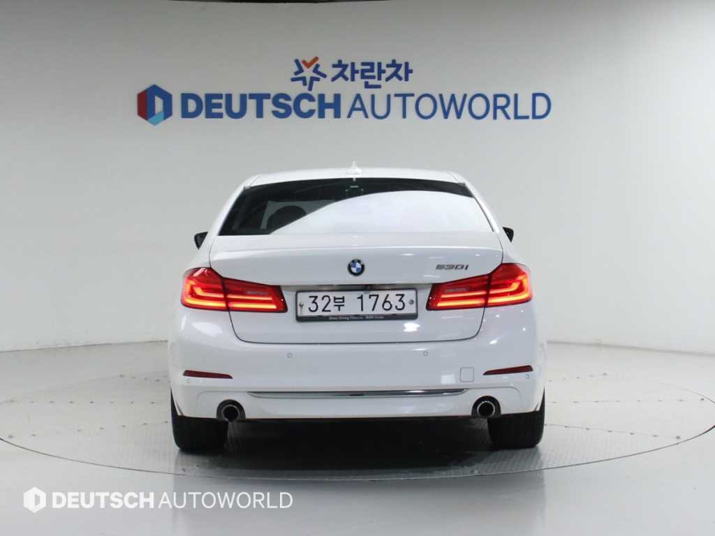 BMW 5 Series - Vista 4