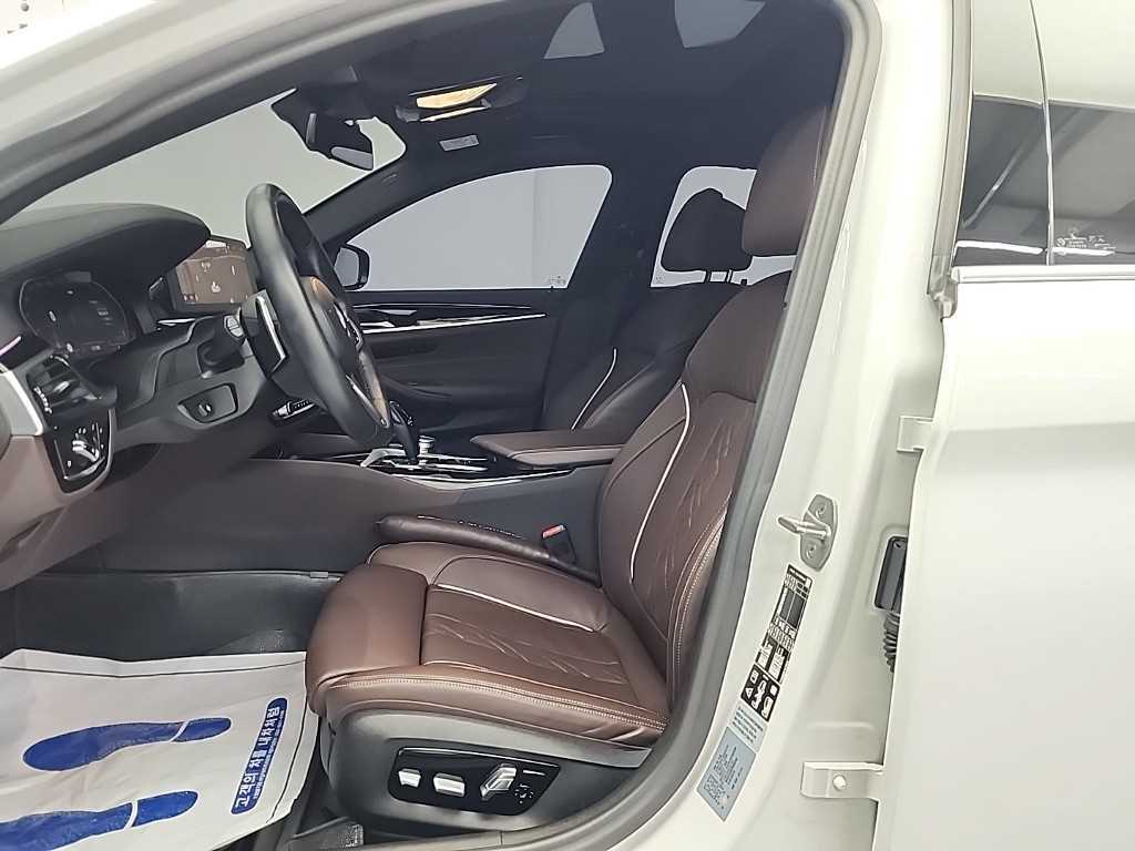 BMW 5 Series - Vista 11