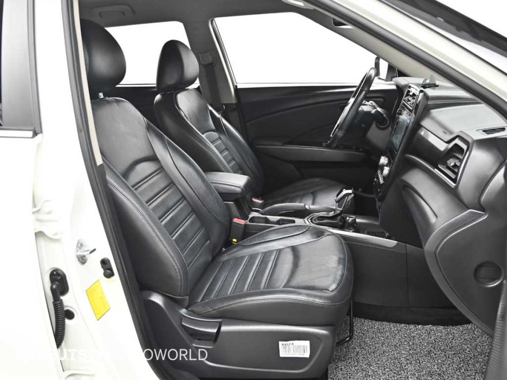 Ssangyong Tivoli - Vista 10