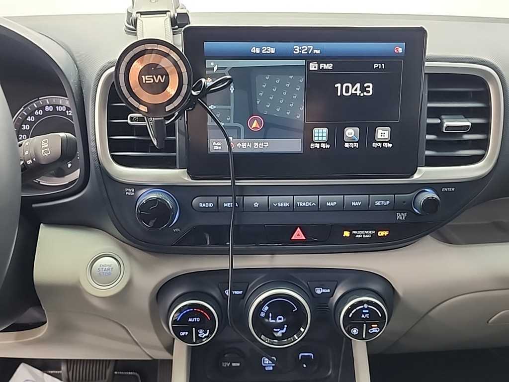 HYUNDAI Venue - Vista 10