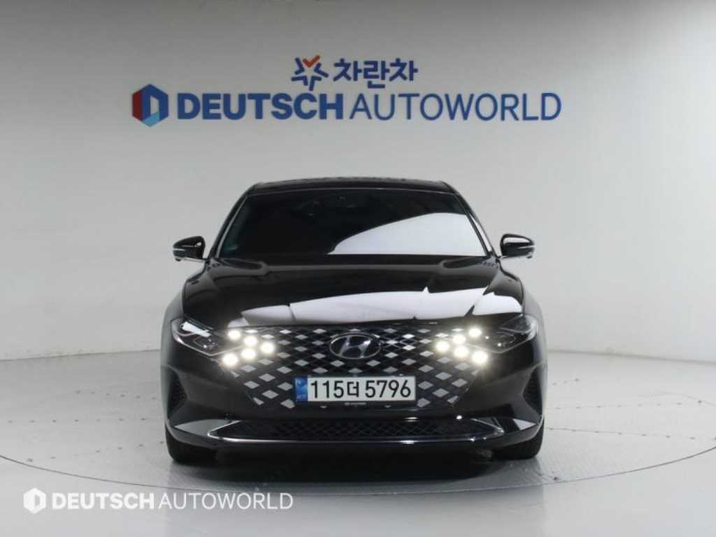 HYUNDAI Grandeur - Vista 3