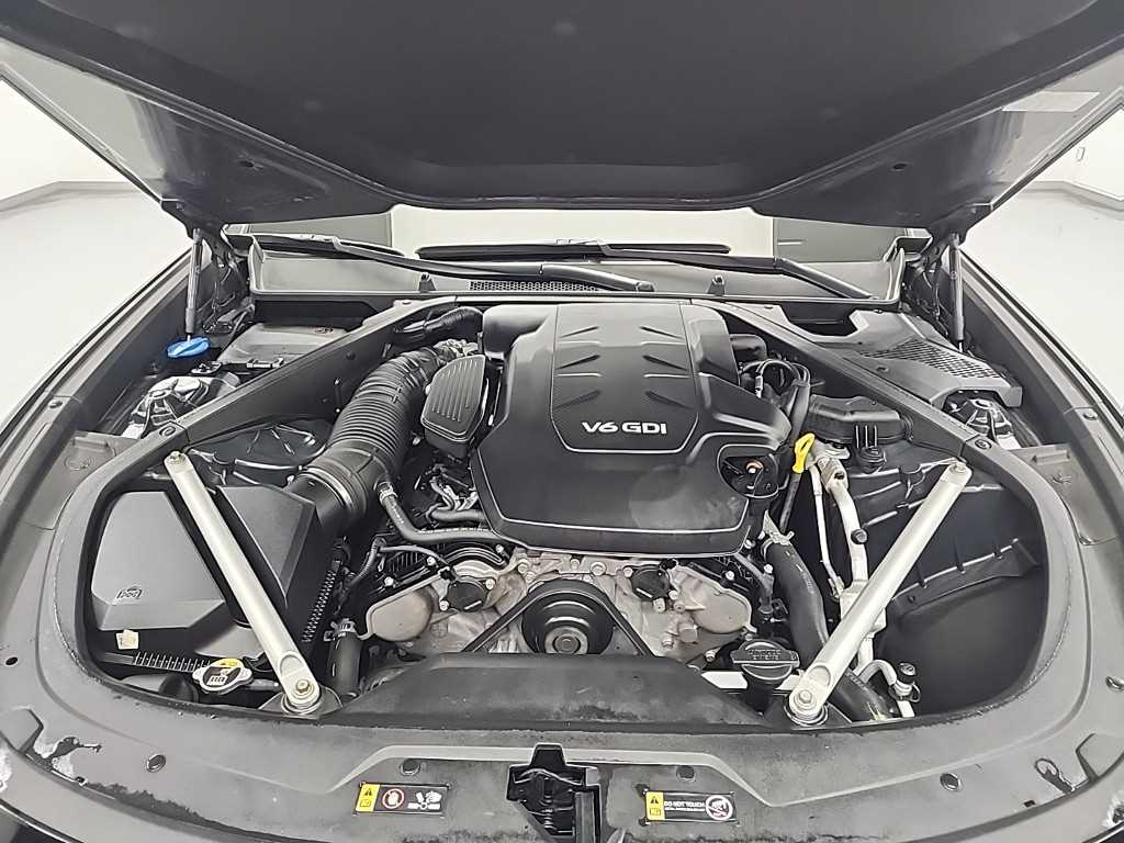 KIA K9 - Vista 5