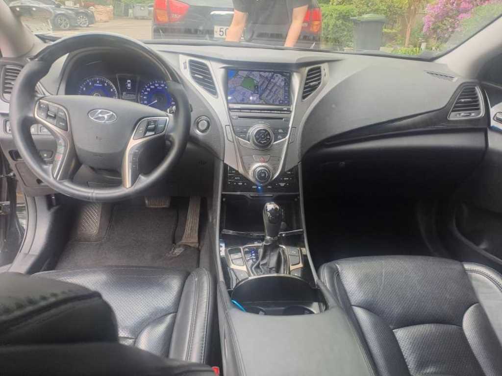 HYUNDAI Grandeur 2012 Negro - Importación desde Corea - HF Imports Iquique - Foto 16