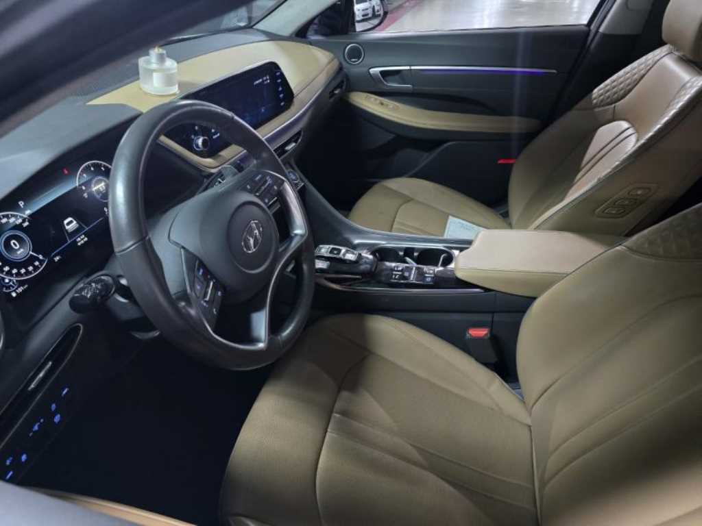 HYUNDAI Sonata - Vista 9