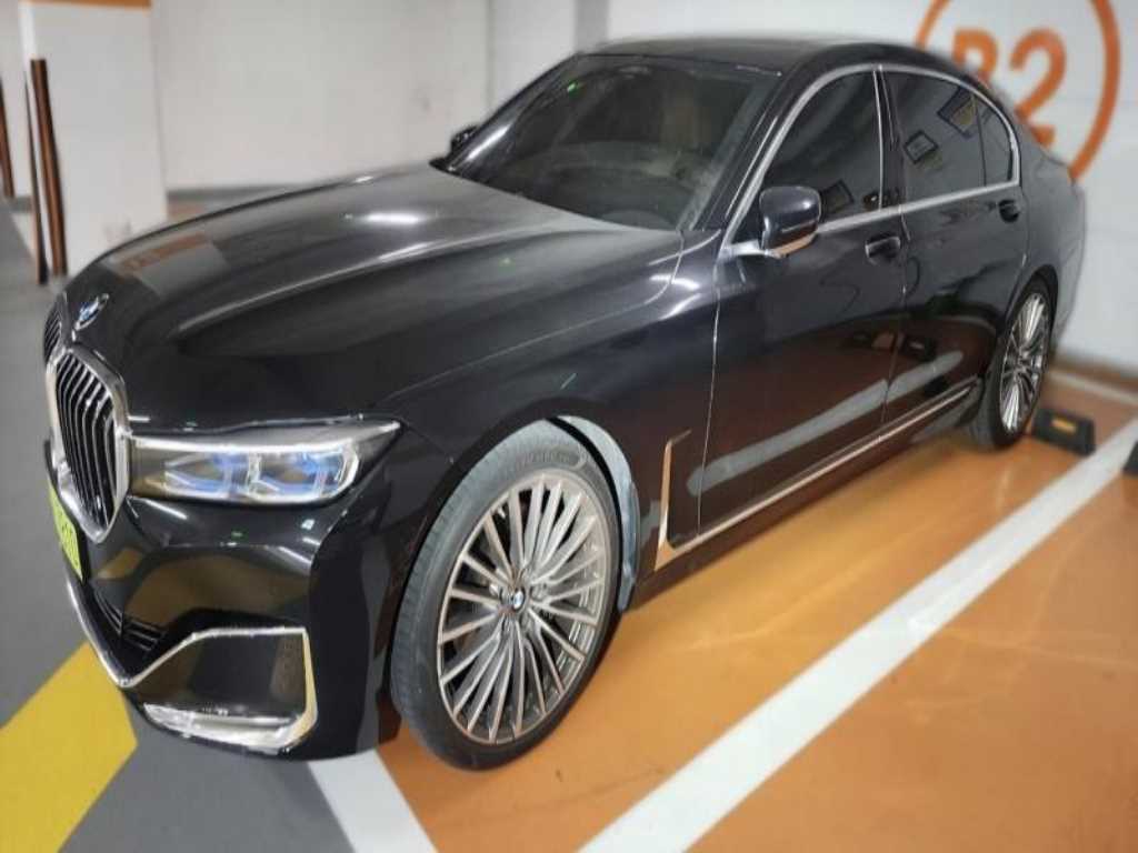 BMW 7 Series - Vista 2