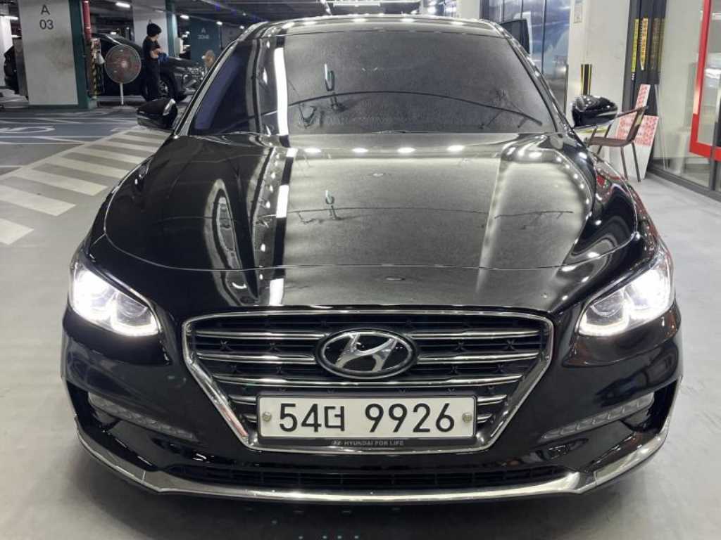 HYUNDAI Grandeur - Vista 2