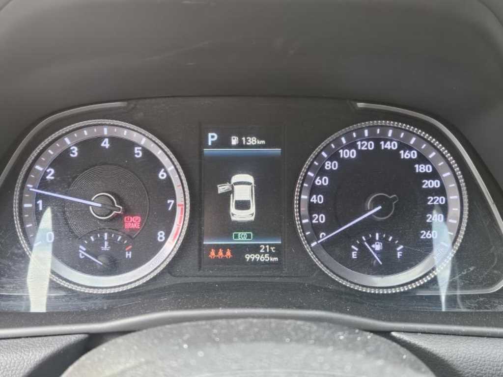 HYUNDAI Sonata - Vista 11