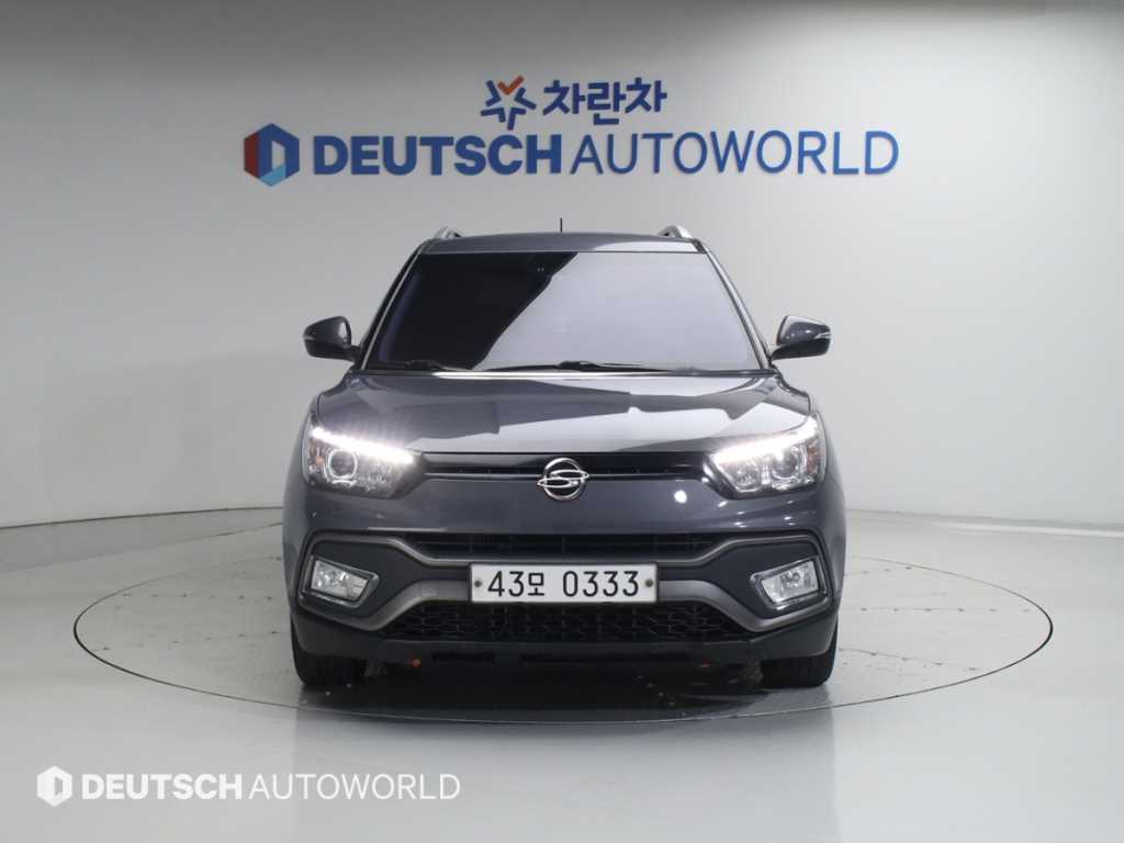 Ssangyong Tivoli - Vista 3