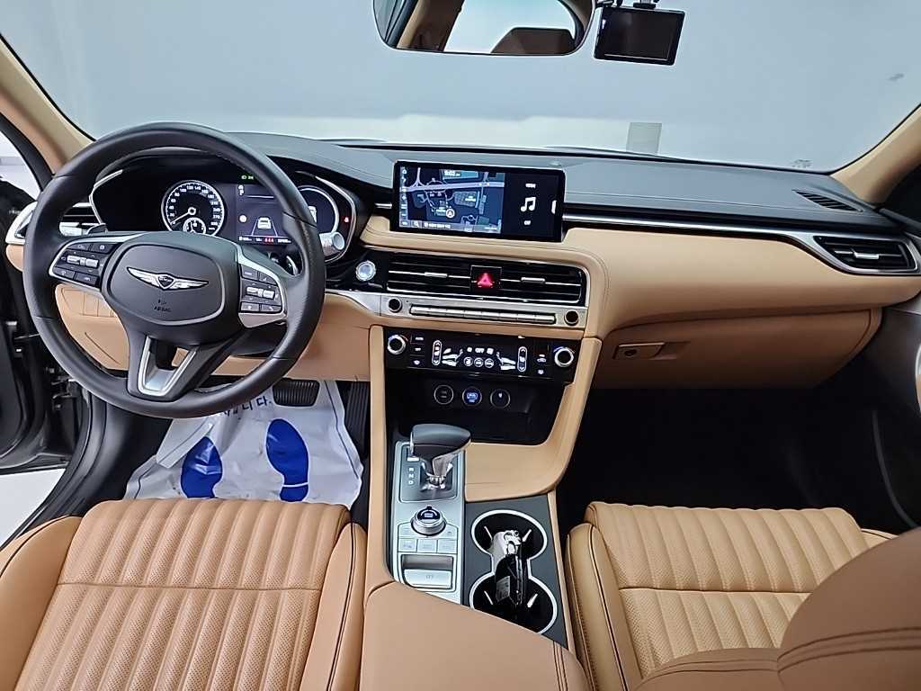 Genesis G70 - Vista 7