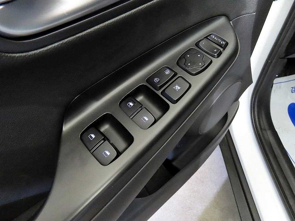 HYUNDAI Kona 2023 Blanco - Importación desde Corea - HF Imports Iquique - Foto 13