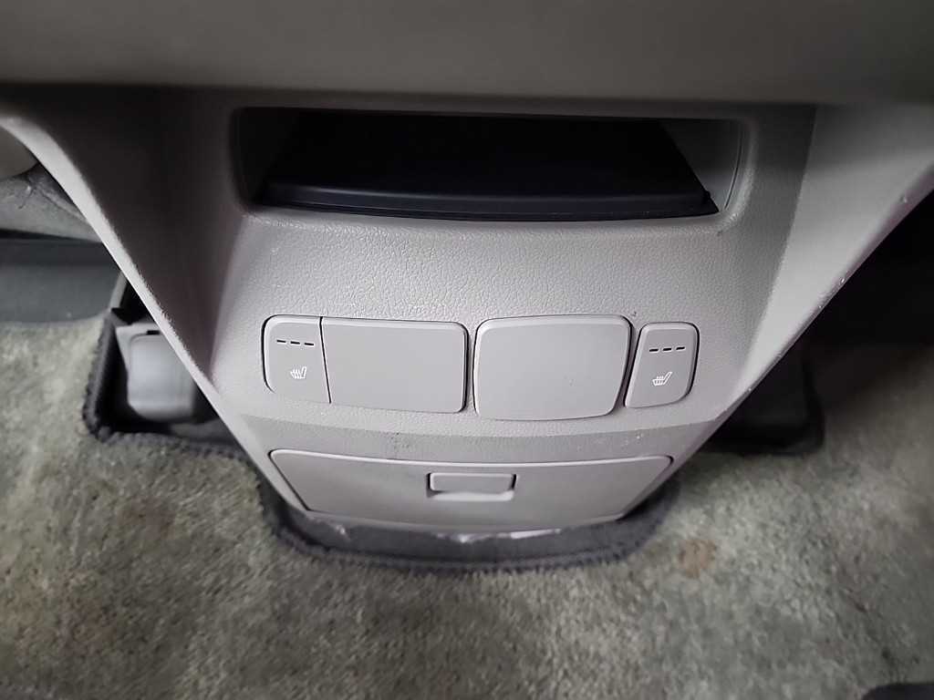 KIA Carnival 2016 Plateado - Importación desde Corea - HF Imports Iquique - Foto 13