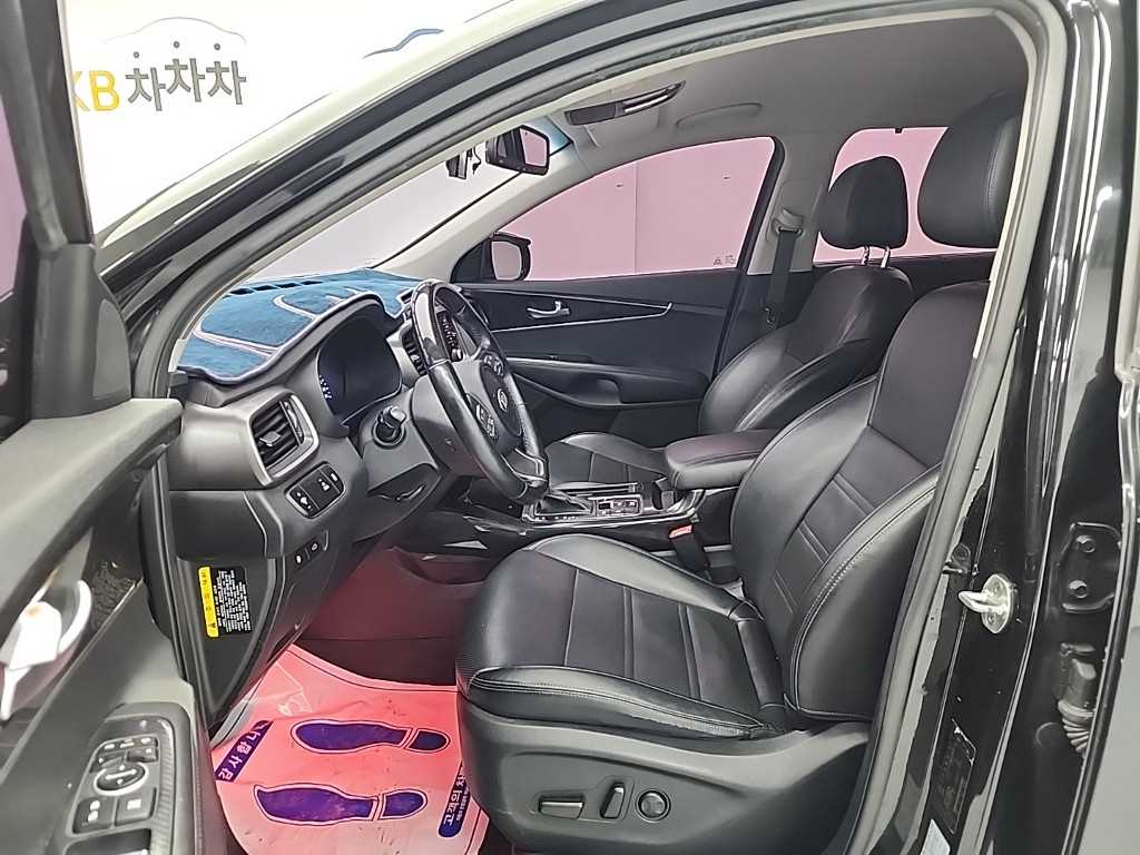 KIA Sorento - Vista 11