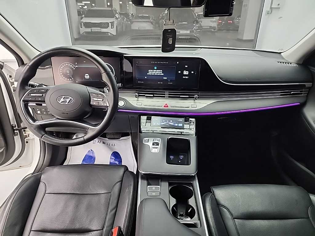 HYUNDAI Grandeur - Vista 7