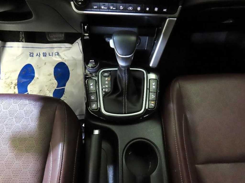 KIA Seltos - Vista 12