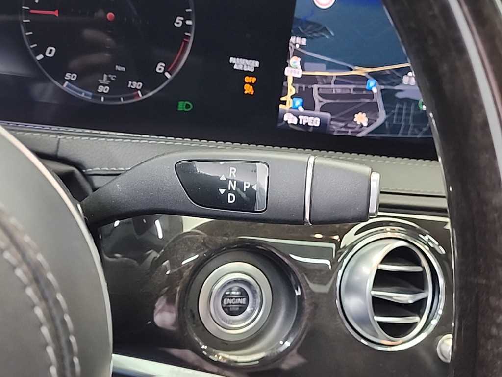Mercedes Benz S Class - Vista 8