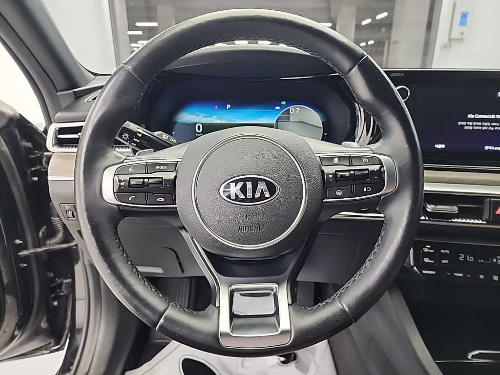 KIA K5 - Vista 9