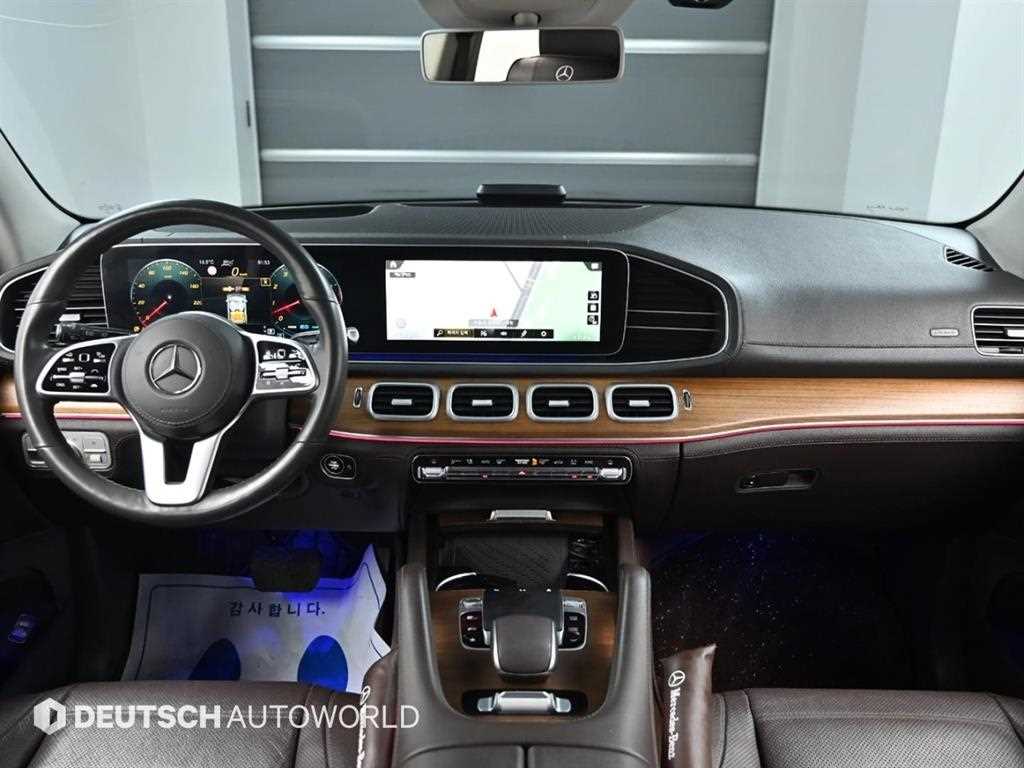 Mercedes Benz GLE Class - Vista 7