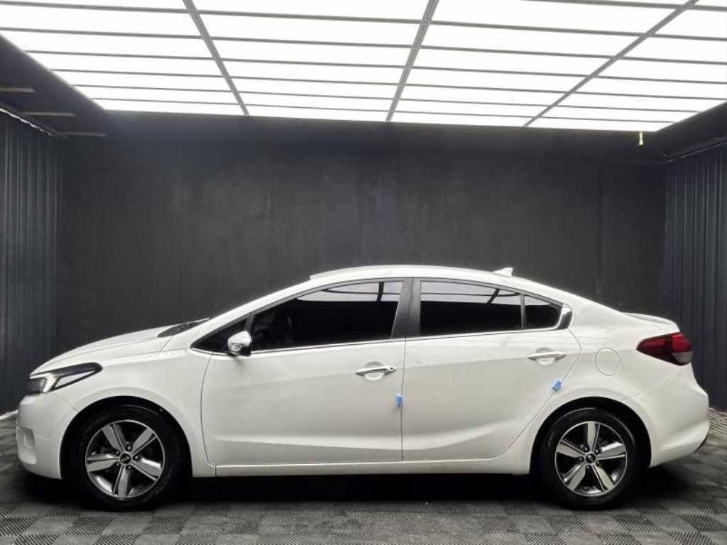 KIA K3 - Vista 2