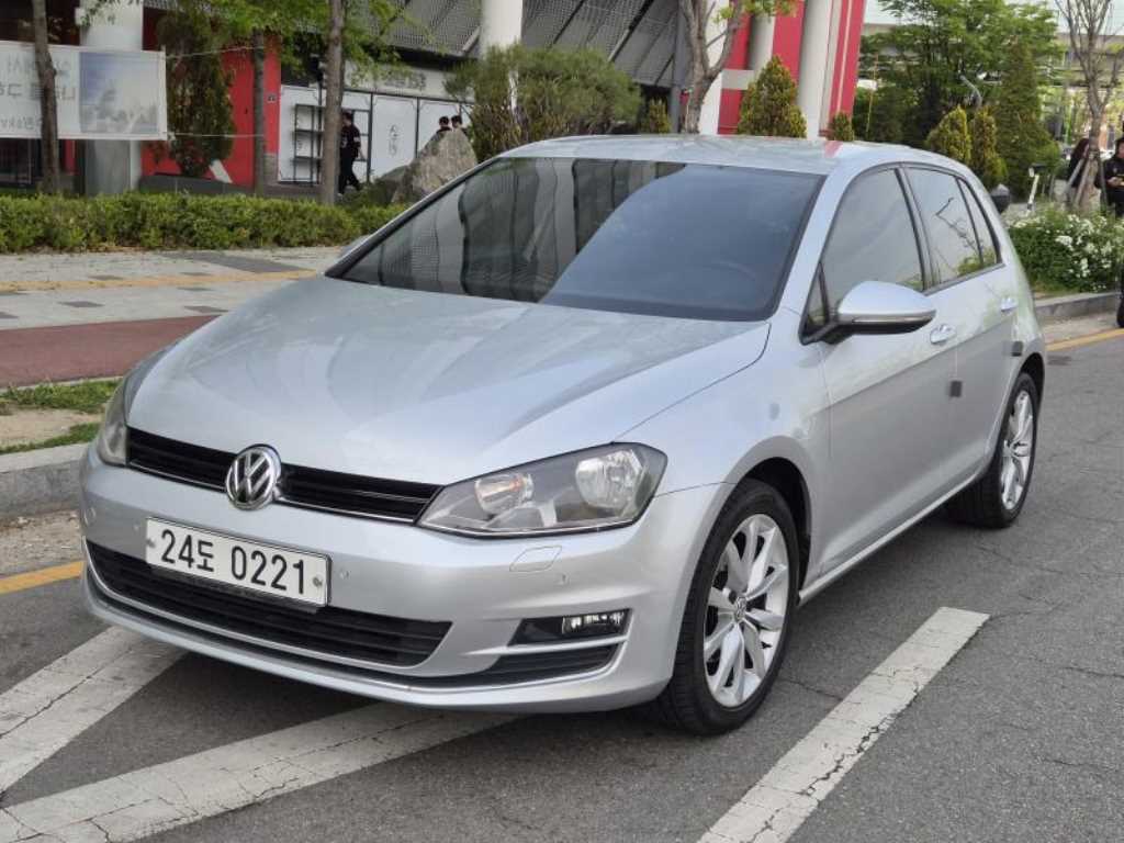 Volkswagen Golf - Vista 2