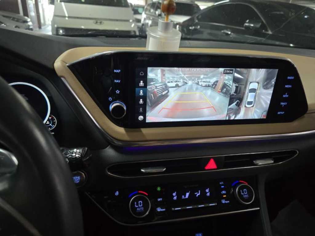 HYUNDAI Sonata - Vista 11
