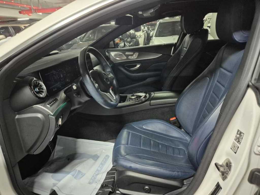 Mercedes Benz CLS Class - Vista 7