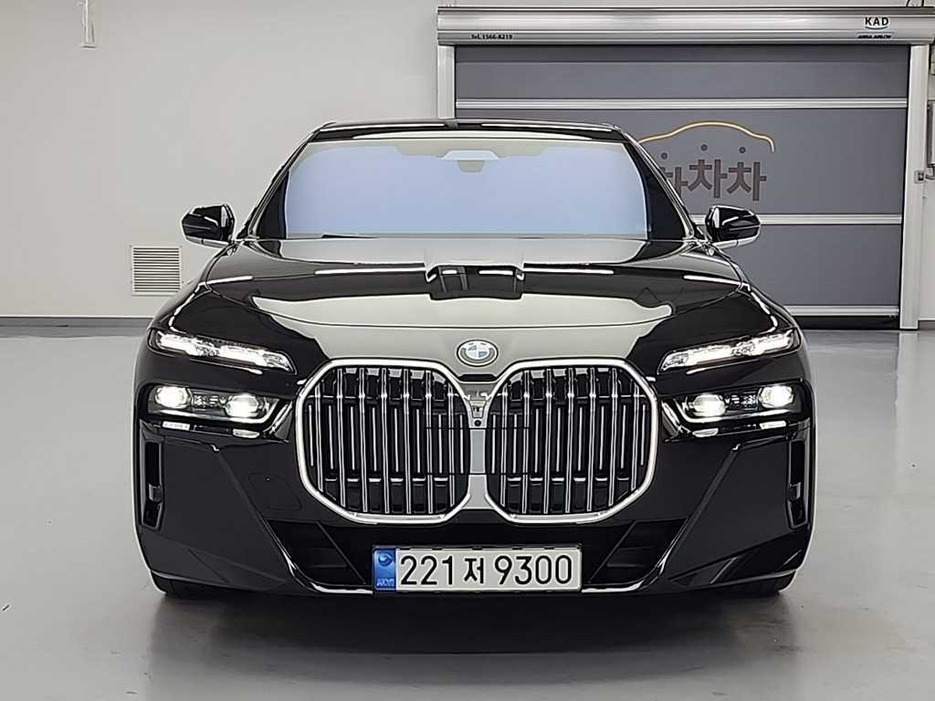 BMW 7 Series 2024 Negro - Importación desde Corea - HF Imports Iquique - Foto 1