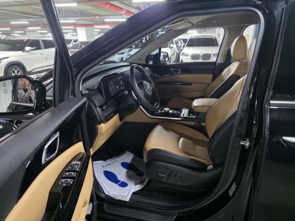 KIA Carnival 2023 Negro - Importación desde Corea - HF Imports Iquique - Foto 1