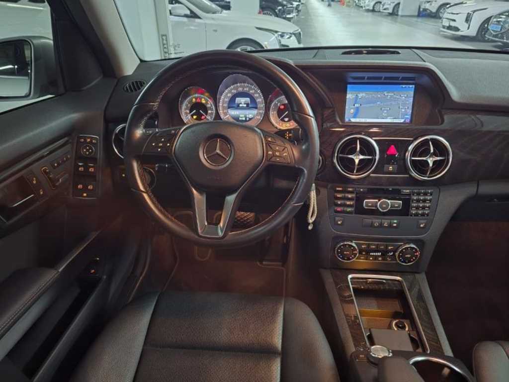 Mercedes Benz GLK Class 2015 Plateado - Importación desde Corea - HF Imports Iquique - Foto 18