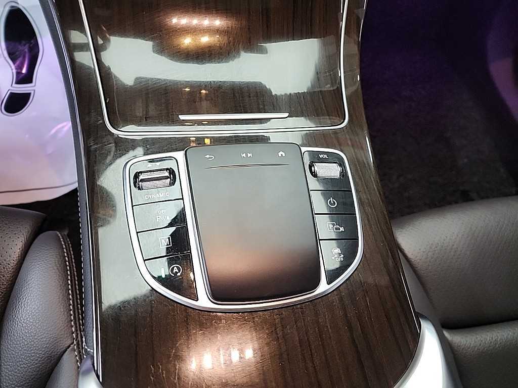 Mercedes Benz GLC Class 2020 Blanco - Importación desde Corea - HF Imports Iquique - Foto 17