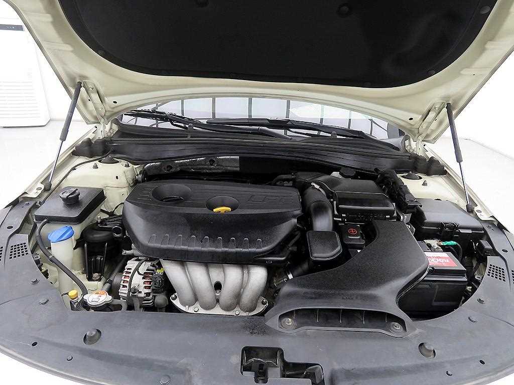 KIA K5 2016 Blanco - Importación desde Corea - HF Imports Iquique - Foto 19