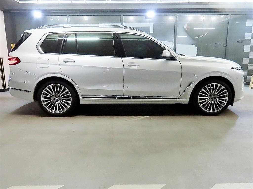 BMW X7 - Vista 3